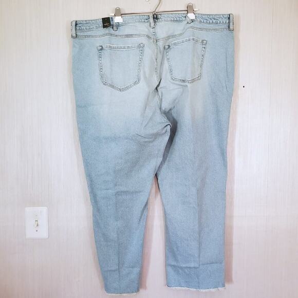 TORRID Classic Denim Jeans High Rise Ankle - Light wash - Plus sz 26T- NWT - Picture 3 of 11